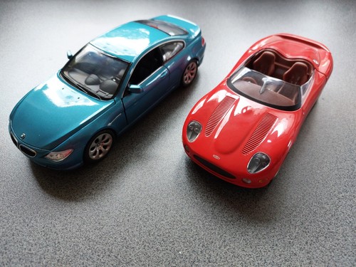 Bmw 645 blau und jaguar - in,
